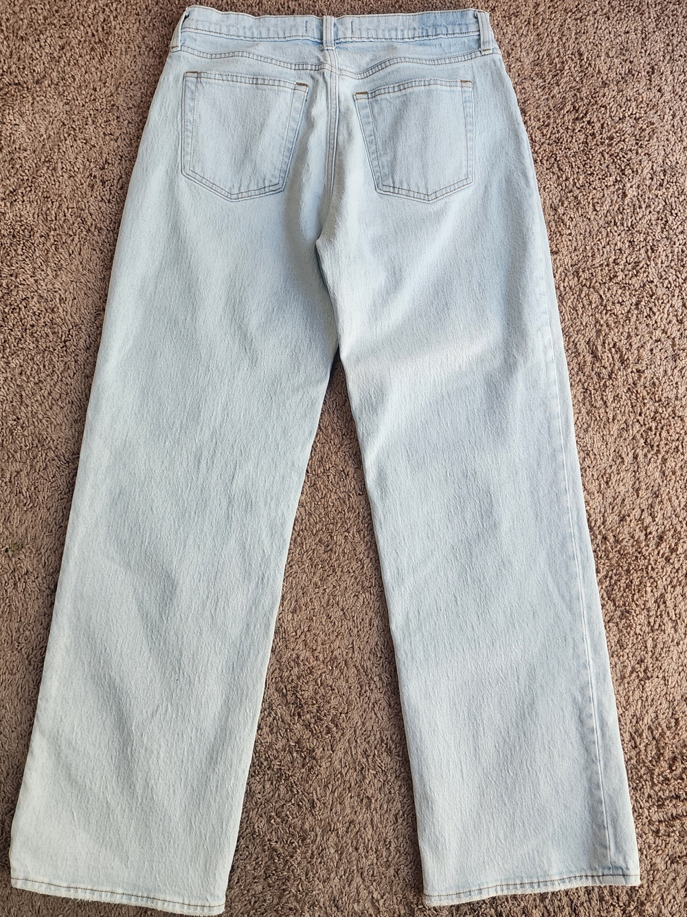 Abercrombie & Fitch The Baggy Low Rise, Light Wash Denim Blue Jeans, Sz 6 / 28 - Picture 7 of 9